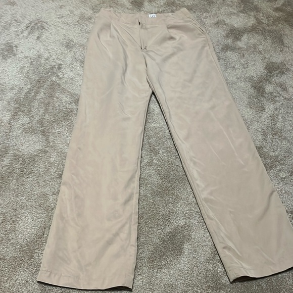 Gap soft suit trouser in size 10 tall - Picture 1 of 6